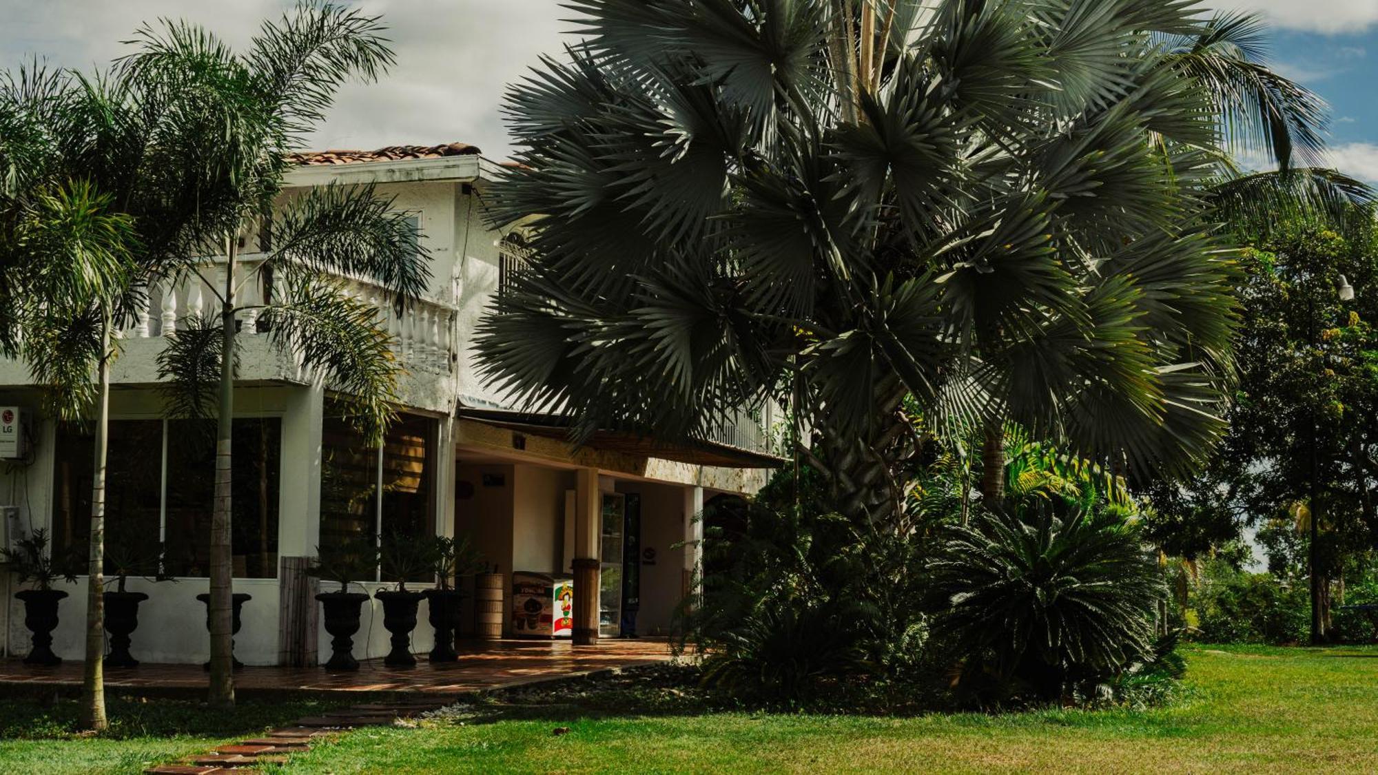 Amaranthus Hotel Doradal Exterior photo